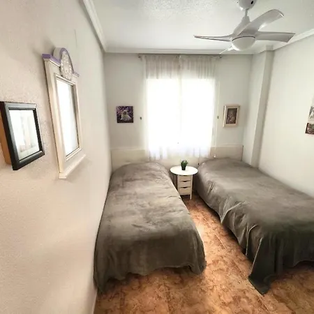 Calle Paralela Estocolmo 1, Two Bedrooms Near Locos And Consum Supermarket * Torrevieja